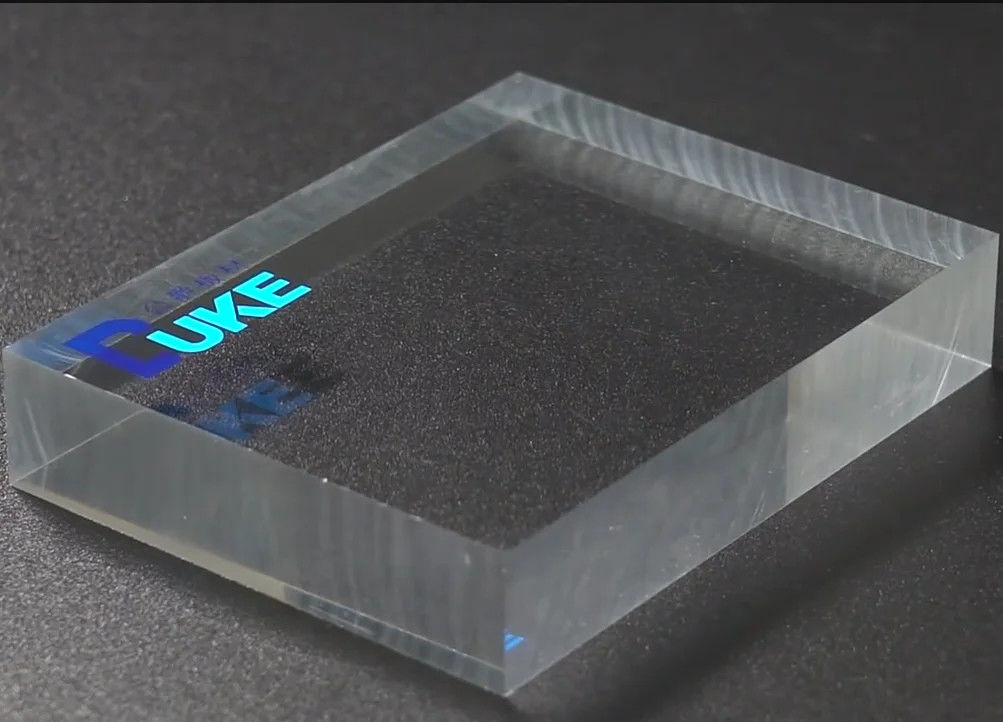 वर्जिन एमएमए कास्ट एक्रिलिक शीट मित्सुबिशी ग्रेड 92% लाइट ट्रांसमिशन उच्च स्पष्टता कस्टम आकार काटने